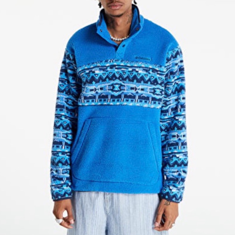 COLUMBIA Sweater